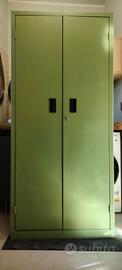 armadio metallo verniciato verde