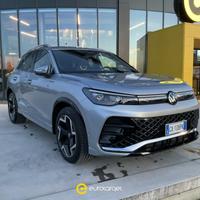 VOLKSWAGEN Tiguan 2.0 TDI 150 CV DSG R-Line