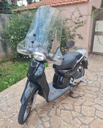 scooter scarabeo 4 tempi