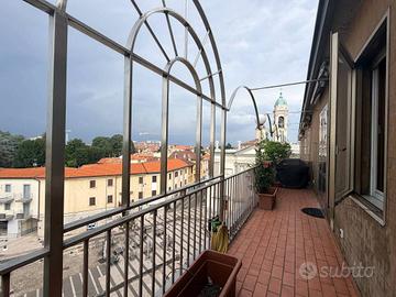 Appartamento di 146 m² con 4 locali e box auto a N