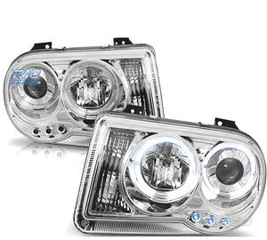 FARI PER CHRYSLER 300C 05-10 ANGEL EYES LED CROMAT