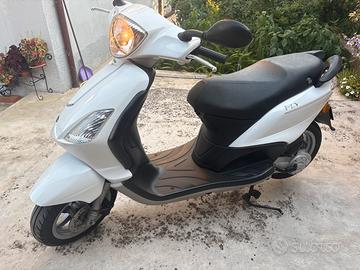 Piaggio fly 50cc 4t