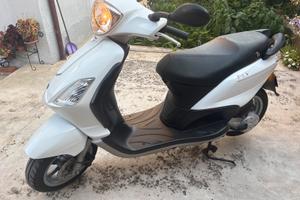 Piaggio fly 50cc 4t