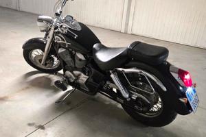 Honda Shadow 750 Blackwidow