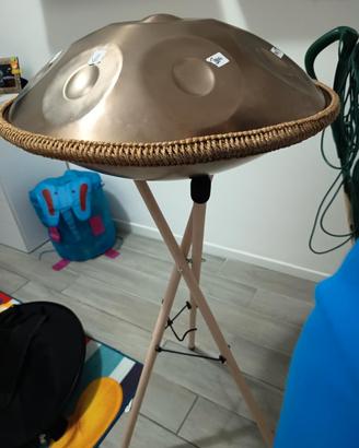 Handpan in re minore, 9 note