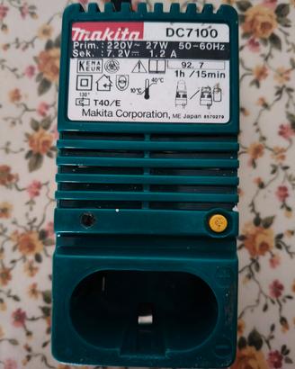 Caricabatterie Makita  DC 7100
