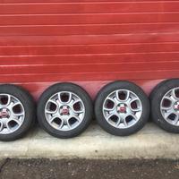 Gomme M+S +cerchi in lega originali 175/65/15