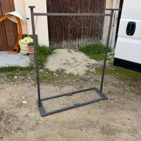 Stand per negozio abbigliamento