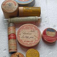 Antiche confezioni farmaceutiche 
