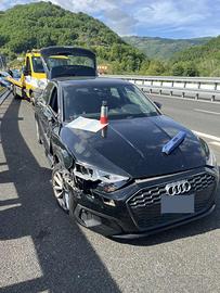 Audi A3 metano incidentata