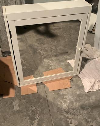 Specchio contenitore Ikea