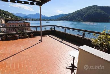 Attico su lago di Lugano Italia