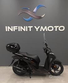 Honda SH 125 NERO SPORT