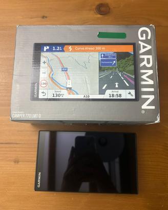 GARMIN Navigatore GPS con display da 6.95’’