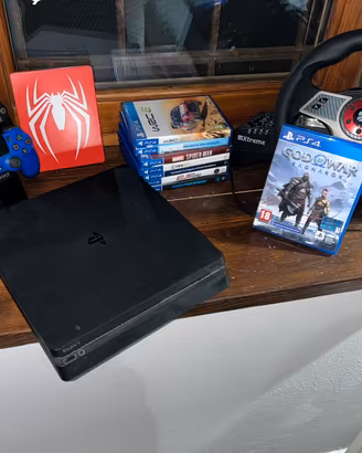 ps4 slim da 500 GB+2 controller originali+giochi