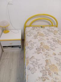 Letto singolo e materasso ortopedico a molle
