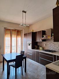 Stanza singola con balcone in zona Santa Rita