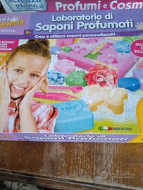 laboratorio di saponi profumati