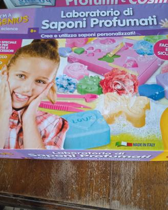 laboratorio di saponi profumati