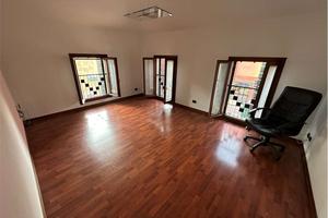 FAVARO VENETO CENTRALE UFFICIO USO DIREZIONALE