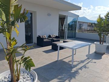 LUXURY VILLA A CARINI Splendida porzione 1° PIANO