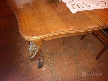 Tavolo in legno antico fine 800.