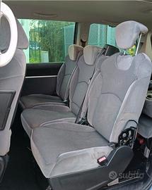 sediolini auto Peugeot 807.... 