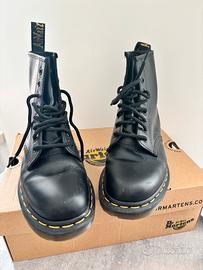 Dr Martens Anfibi  QUASI NUOVI