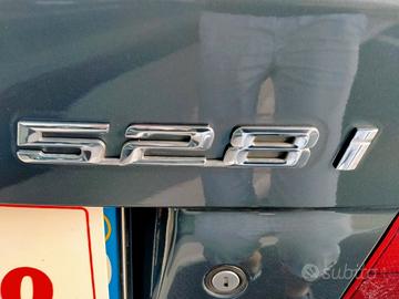 BMW 528 i E39 ATTIVA 193CV TARGA ORIGINALE / INTER