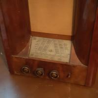 Radio mobile anni 30 Magnadyne