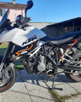 KTM 990 SMT 2013