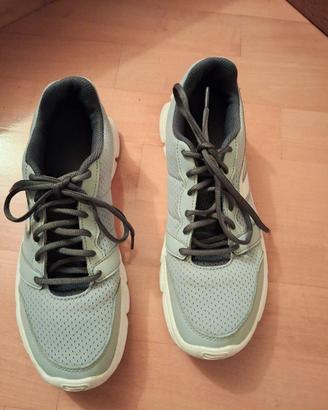 sneakers grigia