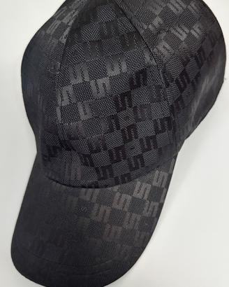 Cappelo nero SISLEY