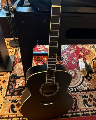 Chitarra acustica jumbo nera ponte scollato