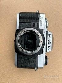 macchina fotografica con obiettivi