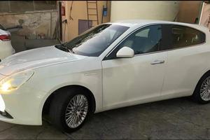 ALFA ROMEO Giulietta (2010-21) - 2023