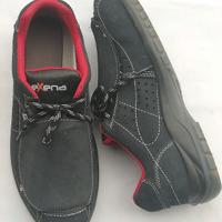 Scarpe con fascia protettiva 43