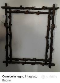 Cornice in legno