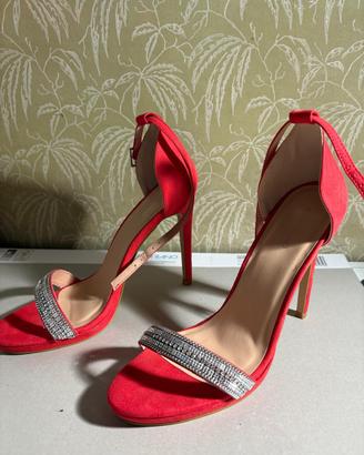 Scarpe con tacchi a spillo rossi 12 cm