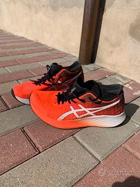 Asics Magic Speed scarpe running 43 rosso