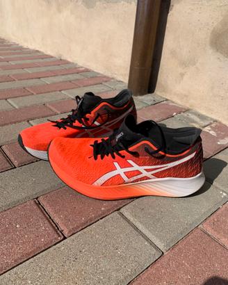 Asics Magic Speed scarpe running 43 rosso