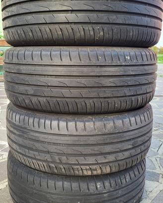 Gomme estive Toyo 205/55R16  91V cerchi in acciaio