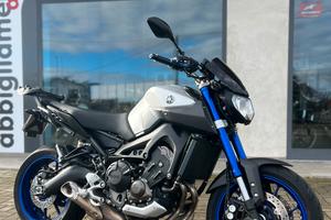 YAMAHA MT 09 CONSEGNA A DOMICILIO ITALIA+ISOLE