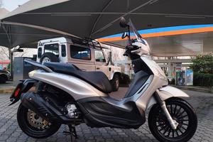 Piaggio Beverly S 300 ie - Pari al Nuovo