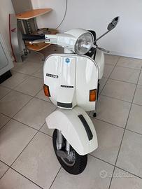 Piaggio Vespa P 125 X ARCOBALENO
