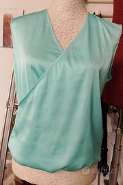 Blusa in Viscosa creata a mano
