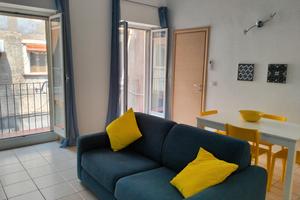 Bilocale arredato via plebiscito castello ursino