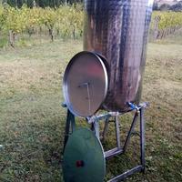 CONTENITORI VINO INOX