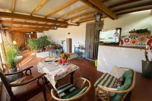 Casa indipendente di 201 m² con più di 5 locali a 