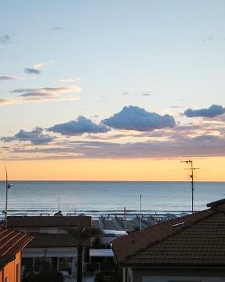 Appartamento 7 posti fronte mare Lido di Camaiore